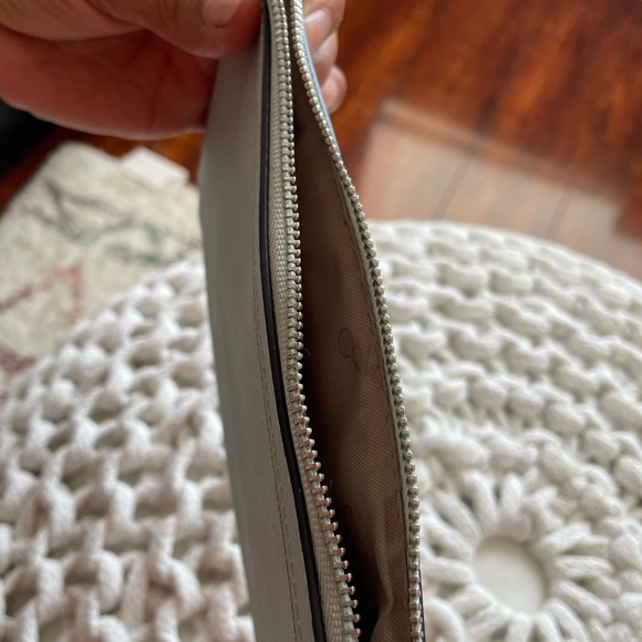 Calvin Klein Bag - Picture 4 of 9